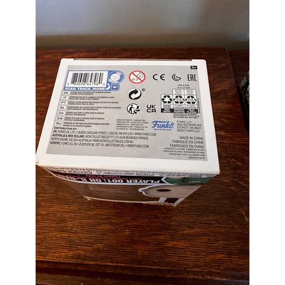 NIB Player 001: Oh Il-Nam Squid Game Funko Pop - Picture 7 of 7